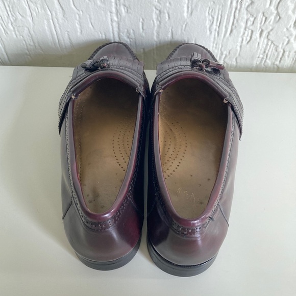 G.H. Bass & Co. Burgundy Leather Tassel Loafers Shoes Size 10.5 main image 10